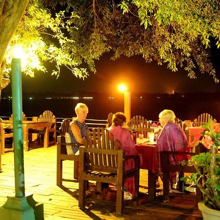 Lake Wind Hotel Tissamaharama Zewnętrze zdjęcie