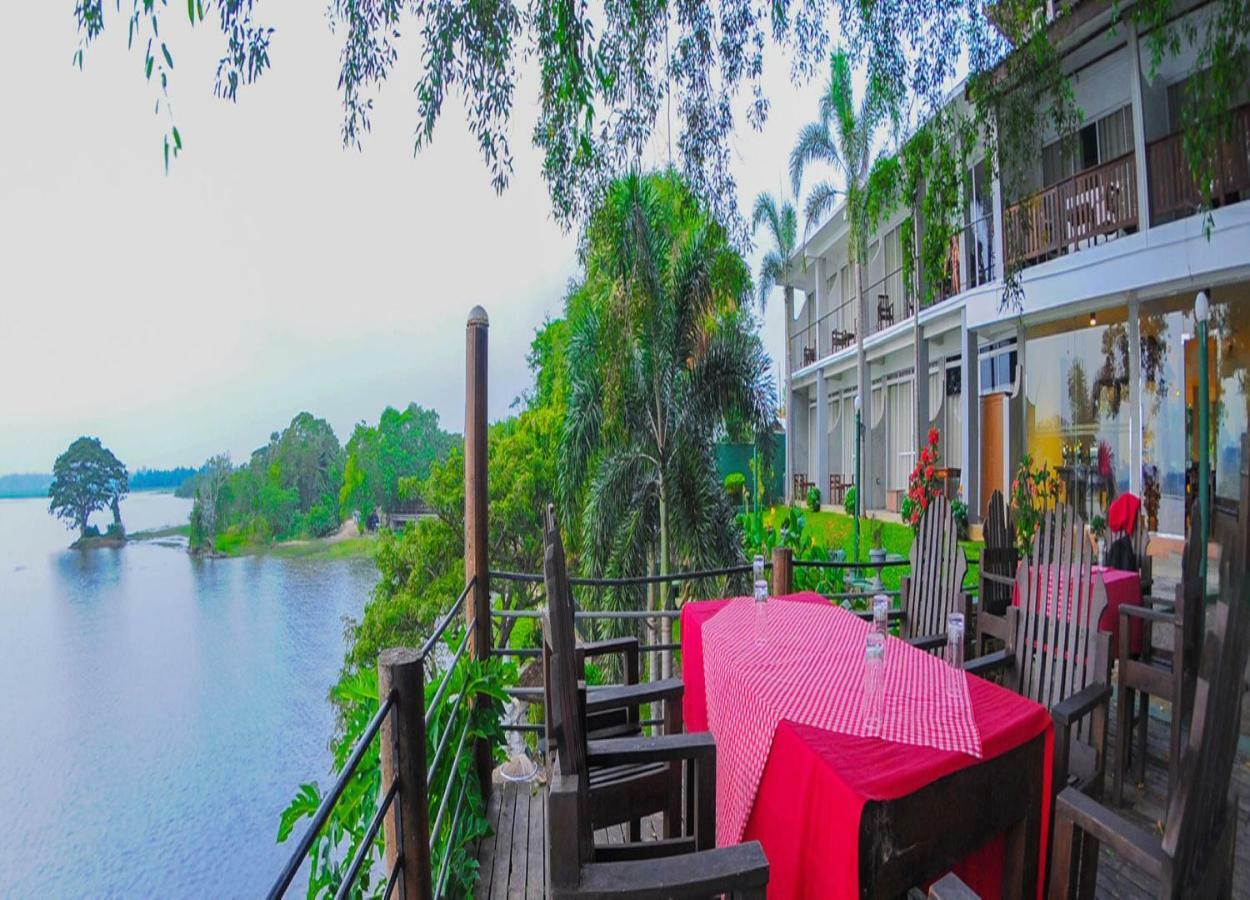 Lake Wind Hotel Tissamaharama Zewnętrze zdjęcie